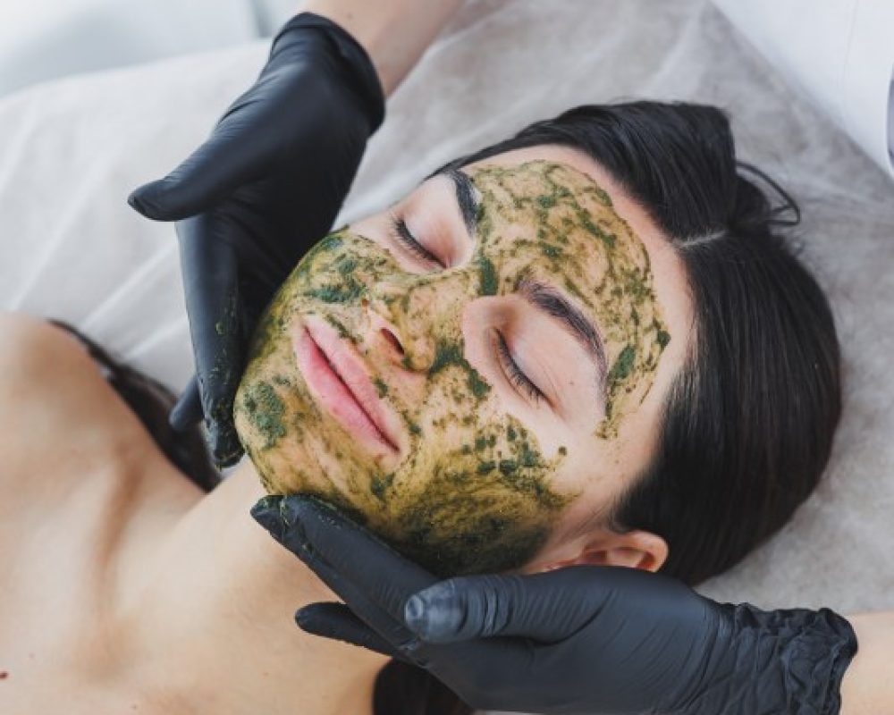woman-receiving-facial-spa-treatment-at-beauty-sal-2026-09-22-01-00-56-utc